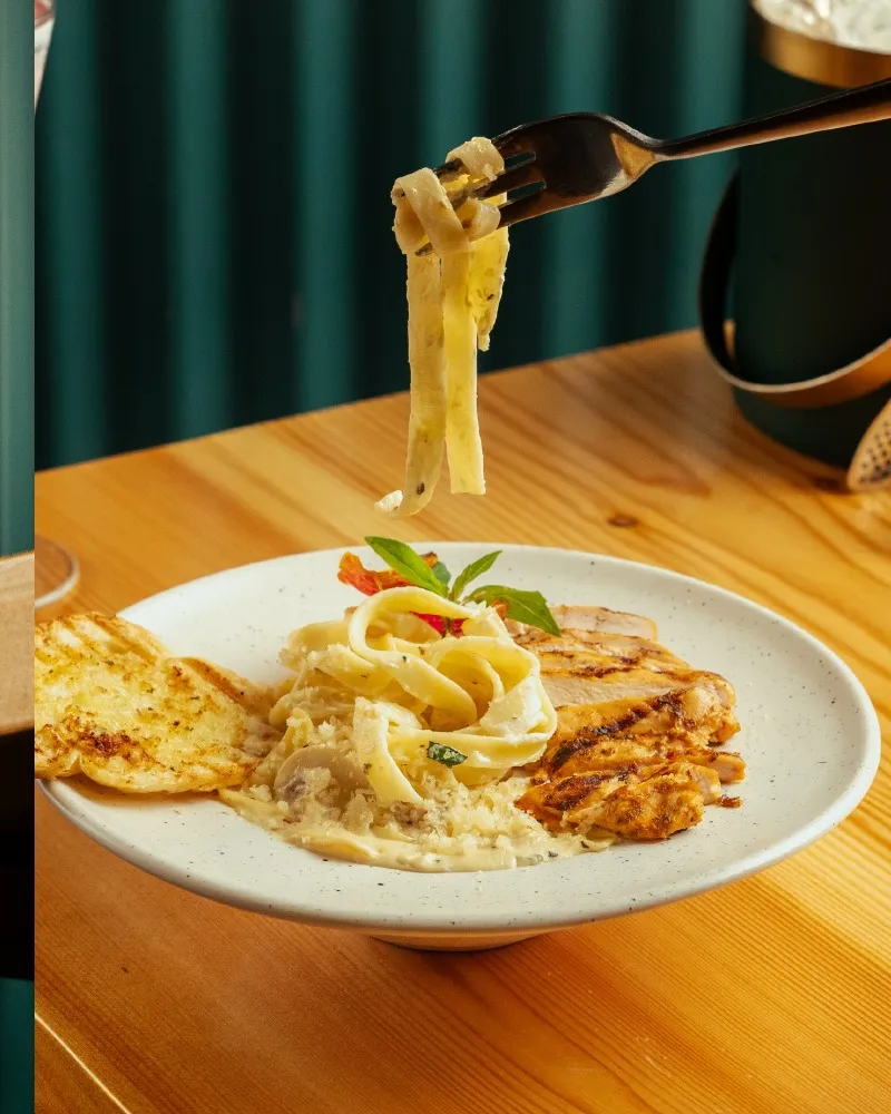 The Rome Cafe · Cafe / Hospitality